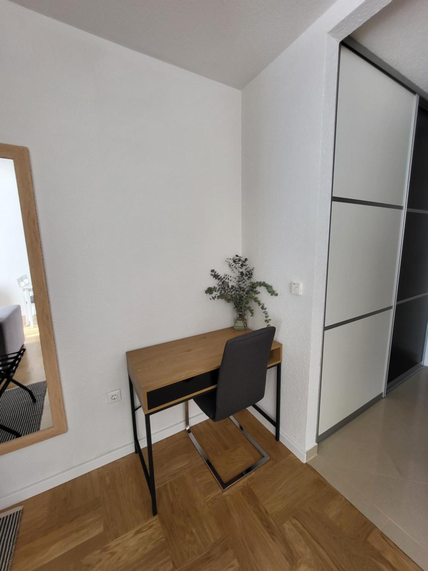 Studio Apartman Ana ซาเกร็บ ภายนอก รูปภาพ